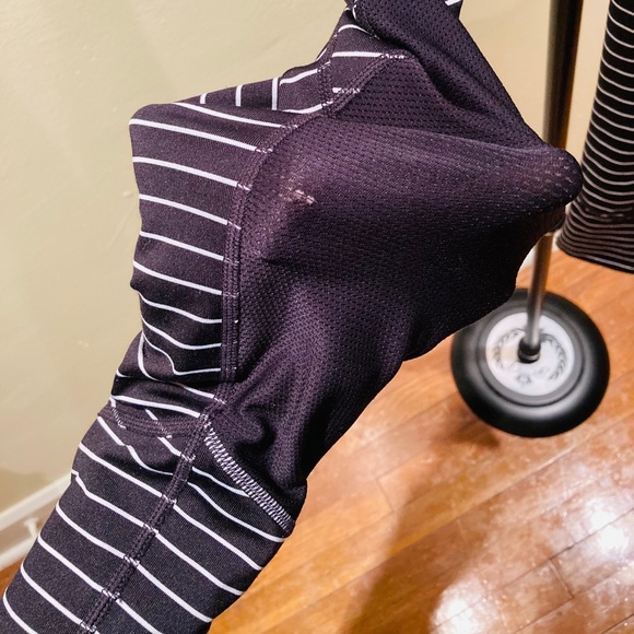 Athleta Striped Relay Capri with Pockets - Picture 8 of 10